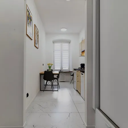 Monjana Premium Rynek Βρότσλαβ