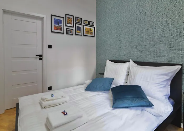 Monjana Premium Rynek * Βρότσλαβ