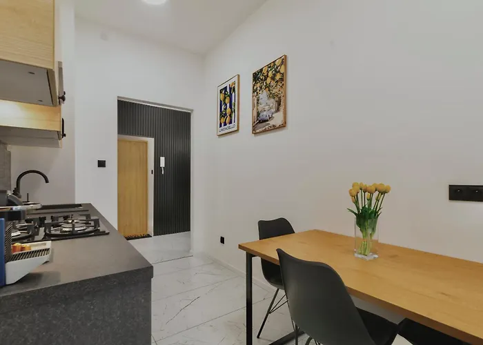 Monjana Premium Rynek *